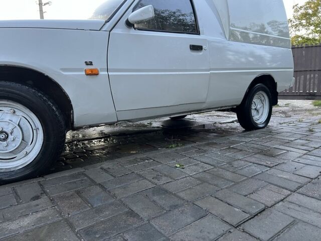 Белый ЗАЗ Таврия, объемом двигателя 1.1 л и пробегом 200 тыс. км за 409 $, фото 6 на Automoto.ua