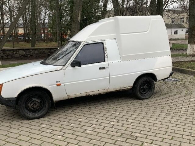 Белый ЗАЗ Таврия, объемом двигателя 1.2 л и пробегом 18 тыс. км за 629 $, фото 2 на Automoto.ua