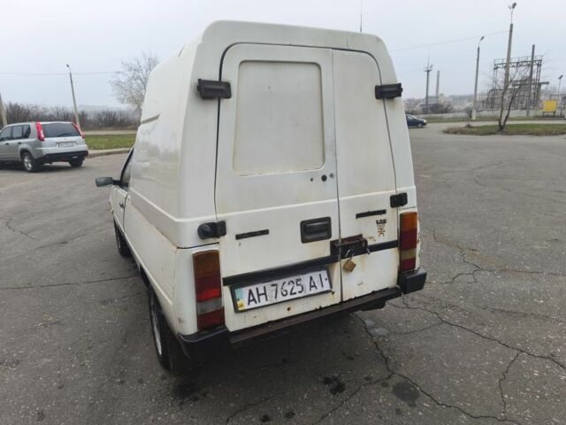 Белый ЗАЗ Таврия, объемом двигателя 1.2 л и пробегом 200 тыс. км за 639 $, фото 3 на Automoto.ua