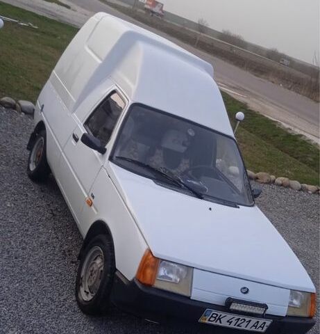 Белый ЗАЗ Таврия, объемом двигателя 1.2 л и пробегом 115 тыс. км за 1600 $, фото 2 на Automoto.ua