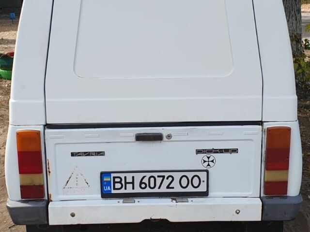 Белый ЗАЗ Таврия, объемом двигателя 1.2 л и пробегом 300 тыс. км за 1550 $, фото 1 на Automoto.ua