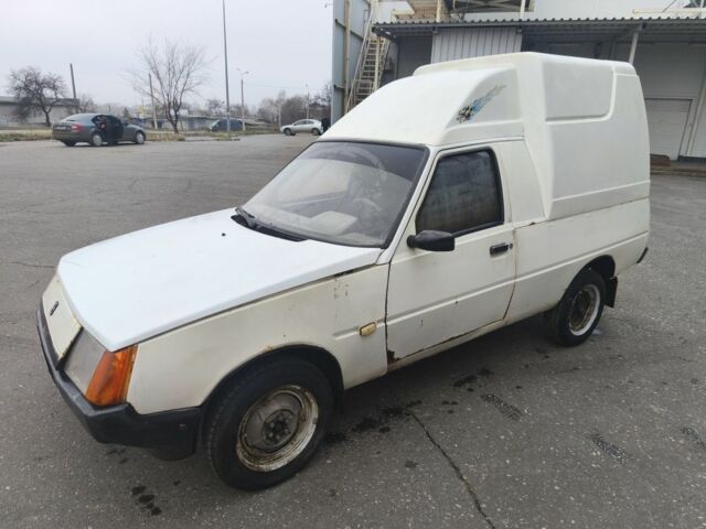 Белый ЗАЗ Таврия, объемом двигателя 1.2 л и пробегом 200 тыс. км за 639 $, фото 1 на Automoto.ua