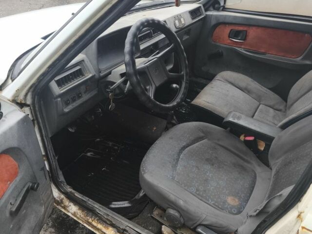 Белый ЗАЗ Таврия, объемом двигателя 1.2 л и пробегом 200 тыс. км за 639 $, фото 7 на Automoto.ua