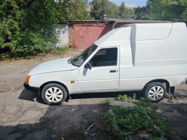 Белый ЗАЗ Таврия, объемом двигателя 1.2 л и пробегом 150 тыс. км за 800 $, фото 5 на Automoto.ua