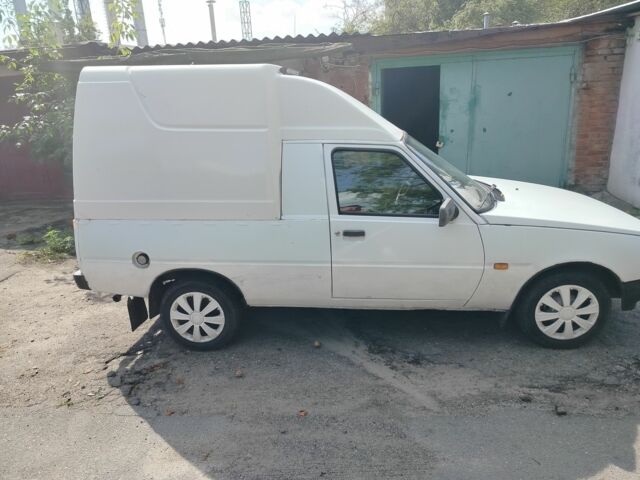 Белый ЗАЗ Таврия, объемом двигателя 1.2 л и пробегом 150 тыс. км за 800 $, фото 6 на Automoto.ua