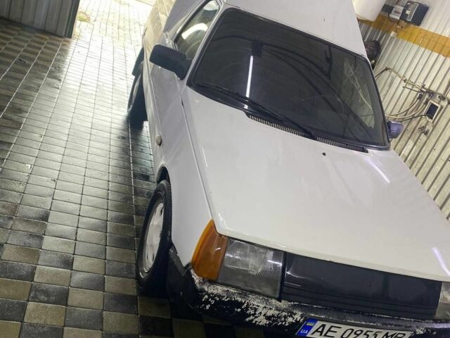 Белый ЗАЗ Таврия, объемом двигателя 1.2 л и пробегом 250 тыс. км за 699 $, фото 2 на Automoto.ua