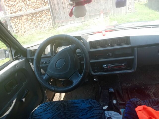 Белый ЗАЗ Таврия, объемом двигателя 1.2 л и пробегом 200 тыс. км за 369 $, фото 3 на Automoto.ua