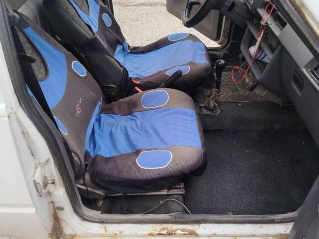 Білий ЗАЗ Таврія, об'ємом двигуна 0 л та пробігом 180 тис. км за 500 $, фото 5 на Automoto.ua