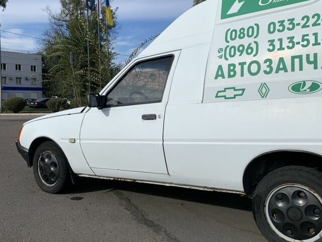 ЗАЗ Таврия 2007 в Запорожье на Automoto.ua Белый ЗАЗ Таврия, объемом двигателя 1.2 л и пробегом 85 тыс. км за 1200 $, фото 5 на Automoto.ua