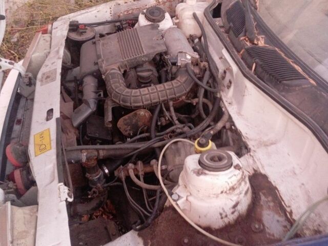 Белый ЗАЗ Таврия, объемом двигателя 1.2 л и пробегом 120 тыс. км за 358 $, фото 4 на Automoto.ua