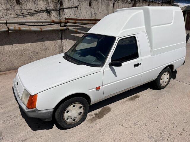 Белый ЗАЗ Таврия, объемом двигателя 1.2 л и пробегом 140 тыс. км за 1600 $, фото 3 на Automoto.ua
