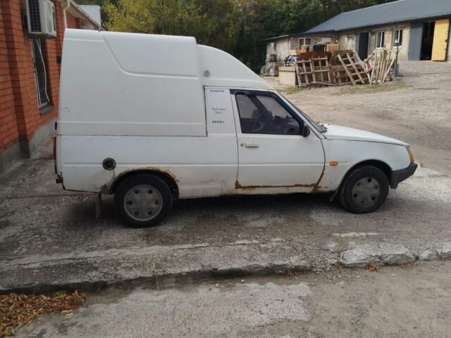 Білий ЗАЗ Таврія, об'ємом двигуна 0 л та пробігом 180 тис. км за 500 $, фото 2 на Automoto.ua