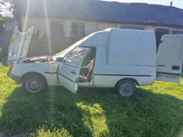 Белый ЗАЗ Таврия, объемом двигателя 1.2 л и пробегом 221 тыс. км за 600 $, фото 4 на Automoto.ua