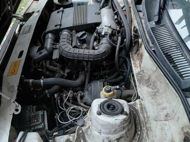 Белый ЗАЗ Таврия, объемом двигателя 1.2 л и пробегом 120 тыс. км за 1000 $, фото 5 на Automoto.ua