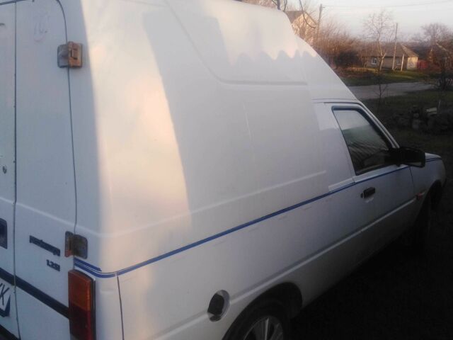 Белый ЗАЗ Таврия, объемом двигателя 1.2 л и пробегом 186 тыс. км за 1600 $, фото 4 на Automoto.ua