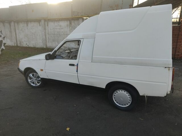 Белый ЗАЗ Таврия, объемом двигателя 1.3 л и пробегом 274 тыс. км за 600 $, фото 4 на Automoto.ua