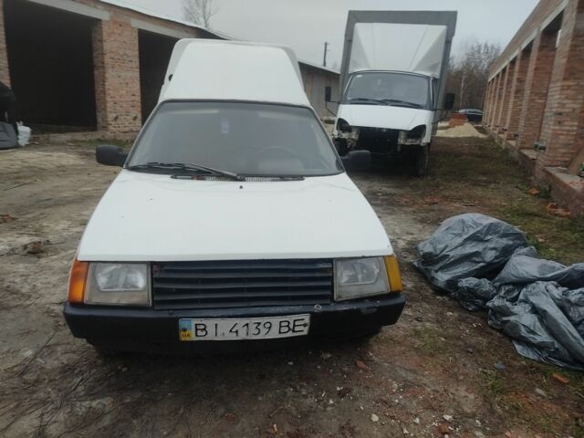 Белый ЗАЗ Таврия, объемом двигателя 1.3 л и пробегом 274 тыс. км за 600 $, фото 1 на Automoto.ua