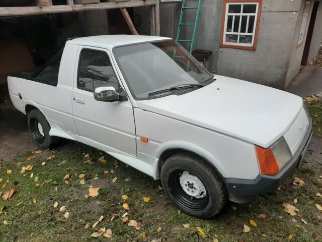 Белый ЗАЗ Таврия, объемом двигателя 1.2 л и пробегом 120 тыс. км за 1000 $, фото 1 на Automoto.ua