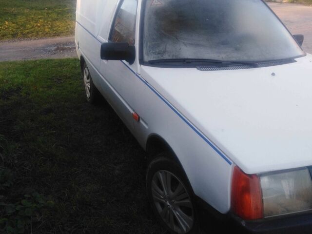 Белый ЗАЗ Таврия, объемом двигателя 1.2 л и пробегом 186 тыс. км за 1600 $, фото 5 на Automoto.ua