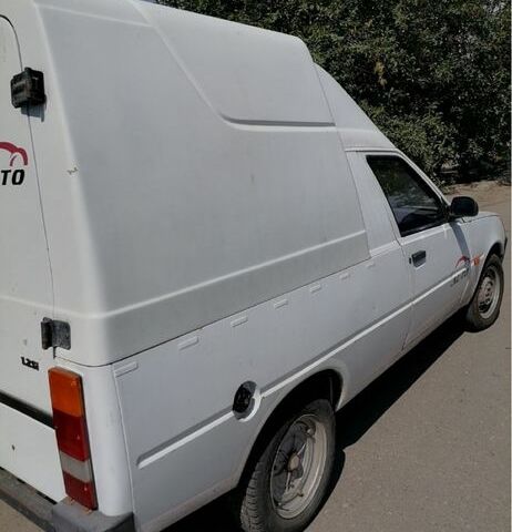 Белый ЗАЗ Таврия, объемом двигателя 1.2 л и пробегом 150 тыс. км за 1400 $, фото 4 на Automoto.ua