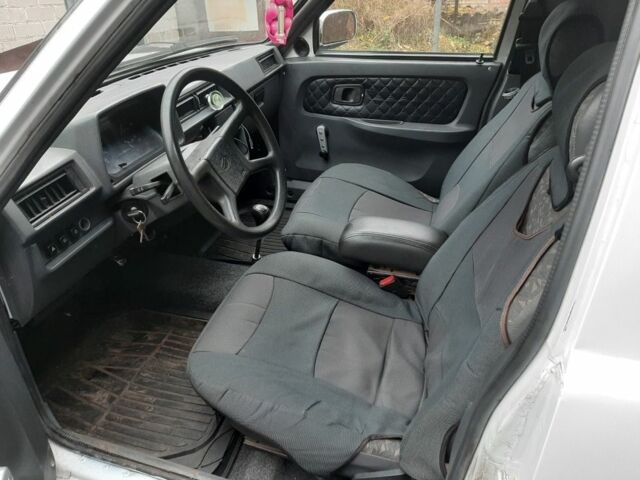 Белый ЗАЗ Таврия, объемом двигателя 1.2 л и пробегом 120 тыс. км за 1000 $, фото 6 на Automoto.ua