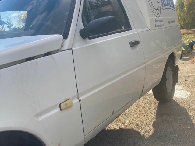 Белый ЗАЗ Таврия, объемом двигателя 1.3 л и пробегом 150 тыс. км за 500 $, фото 3 на Automoto.ua