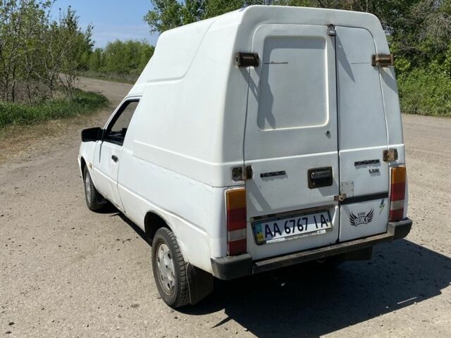 Белый ЗАЗ Таврия, объемом двигателя 1.3 л и пробегом 184 тыс. км за 1057 $, фото 7 на Automoto.ua