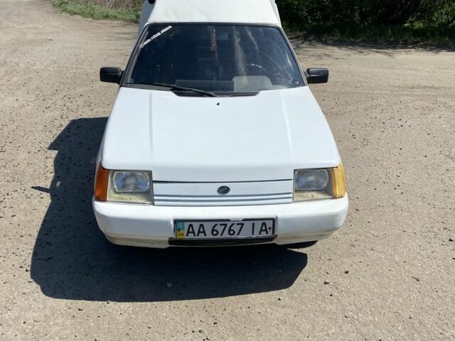 Белый ЗАЗ Таврия, объемом двигателя 1.3 л и пробегом 184 тыс. км за 1057 $, фото 2 на Automoto.ua