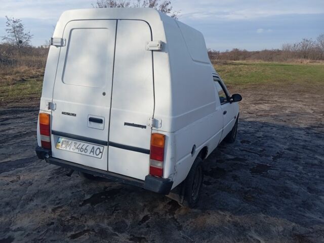 Белый ЗАЗ Таврия, объемом двигателя 1.3 л и пробегом 153 тыс. км за 827 $, фото 3 на Automoto.ua