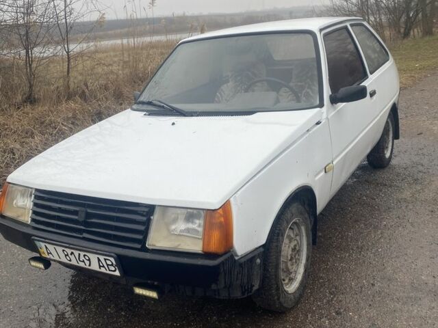 Белый ЗАЗ Таврия, объемом двигателя 1.3 л и пробегом 100 тыс. км за 600 $, фото 1 на Automoto.ua