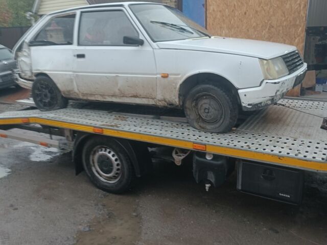 Белый ЗАЗ Таврия, объемом двигателя 1.2 л и пробегом 10 тыс. км за 250 $, фото 2 на Automoto.ua