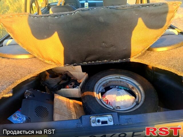 Бежевый ЗАЗ Таврия, объемом двигателя 1.1 л и пробегом 132 тыс. км за 850 $, фото 4 на Automoto.ua