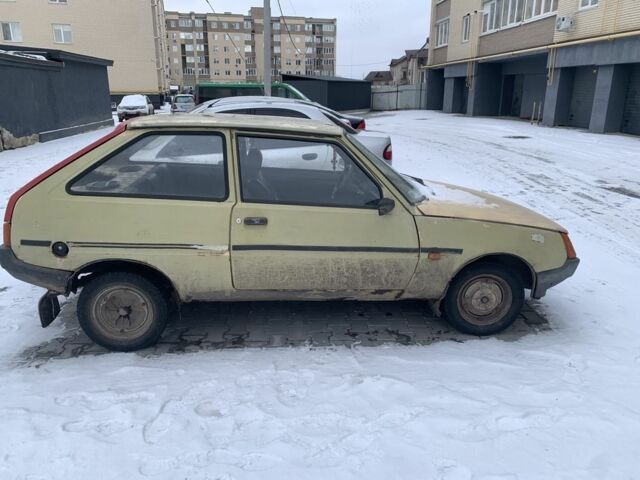 Бежевый ЗАЗ Таврия, объемом двигателя 1.2 л и пробегом 507 тыс. км за 379 $, фото 2 на Automoto.ua