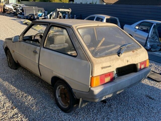 Бежевий ЗАЗ Таврія, об'ємом двигуна 1.1 л та пробігом 333 тис. км за 400 $, фото 2 на Automoto.ua