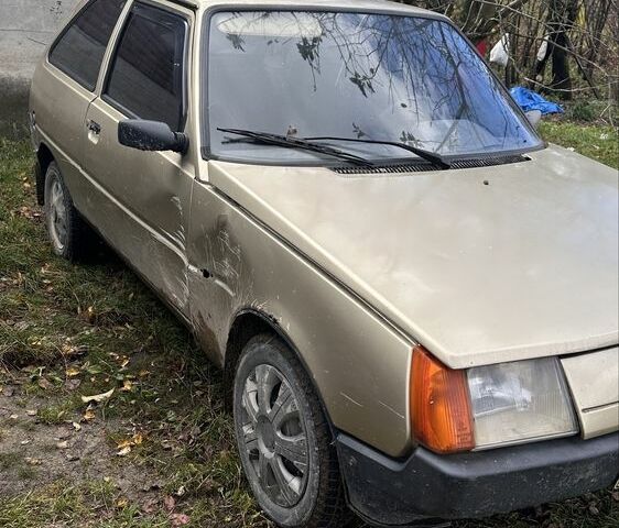 Бежевый ЗАЗ Таврия, объемом двигателя 1.1 л и пробегом 3 тыс. км за 250 $, фото 2 на Automoto.ua