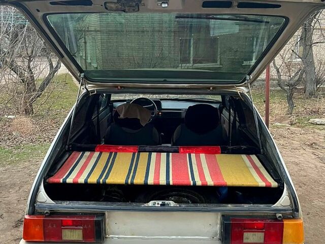 Бежевый ЗАЗ Таврия, объемом двигателя 1.1 л и пробегом 300 тыс. км за 750 $, фото 5 на Automoto.ua