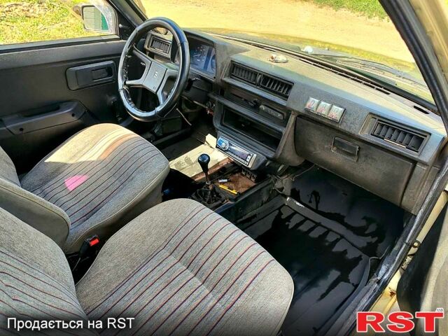 Бежевый ЗАЗ Таврия, объемом двигателя 1.1 л и пробегом 160 тыс. км за 700 $, фото 3 на Automoto.ua