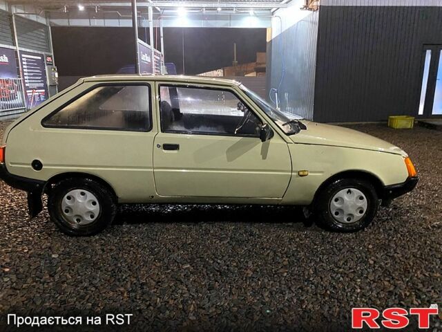 Бежевый ЗАЗ Таврия, объемом двигателя 1.1 л и пробегом 1000 тыс. км за 800 $, фото 5 на Automoto.ua