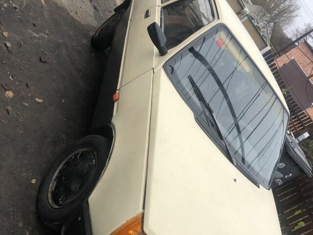 Бежевый ЗАЗ Таврия, объемом двигателя 1.1 л и пробегом 50 тыс. км за 549 $, фото 5 на Automoto.ua