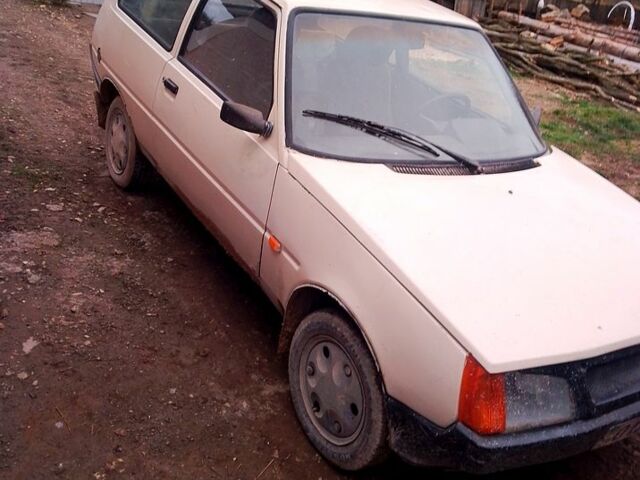 Бежевый ЗАЗ Таврия, объемом двигателя 1.2 л и пробегом 77 тыс. км за 310 $, фото 3 на Automoto.ua