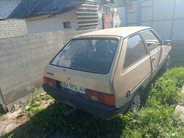 Бежевый ЗАЗ Таврия, объемом двигателя 1.2 л и пробегом 360 тыс. км за 481 $, фото 3 на Automoto.ua