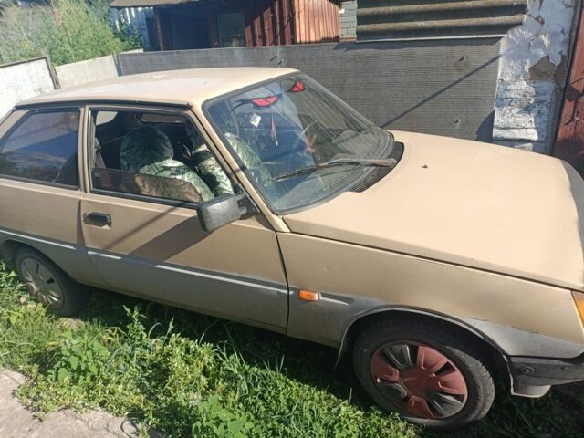 Бежевый ЗАЗ Таврия, объемом двигателя 1.2 л и пробегом 360 тыс. км за 481 $, фото 4 на Automoto.ua