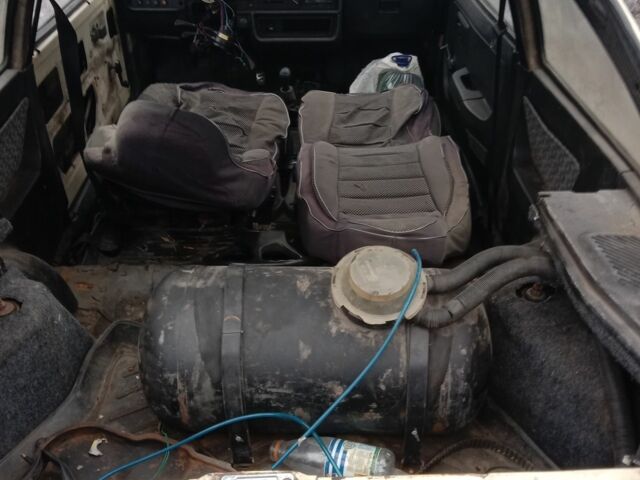 Бежевый ЗАЗ Таврия, объемом двигателя 1.3 л и пробегом 120 тыс. км за 237 $, фото 4 на Automoto.ua