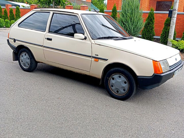 Бежевый ЗАЗ Таврия, объемом двигателя 1.2 л и пробегом 100 тыс. км за 720 $, фото 1 на Automoto.ua