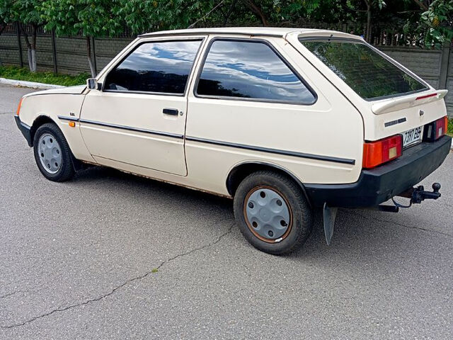 Бежевый ЗАЗ Таврия, объемом двигателя 1.2 л и пробегом 100 тыс. км за 720 $, фото 4 на Automoto.ua