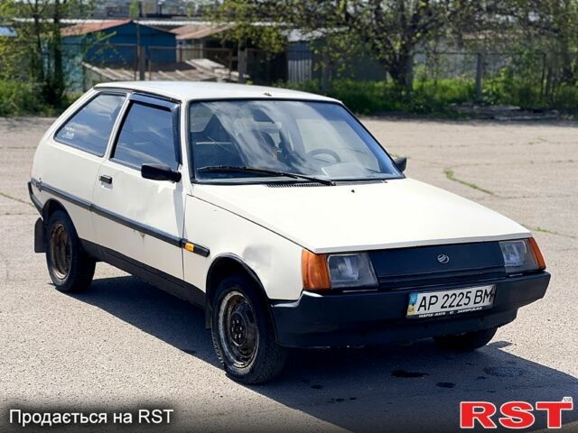 Бежевый ЗАЗ Таврия, объемом двигателя 1.1 л и пробегом 150 тыс. км за 650 $, фото 6 на Automoto.ua