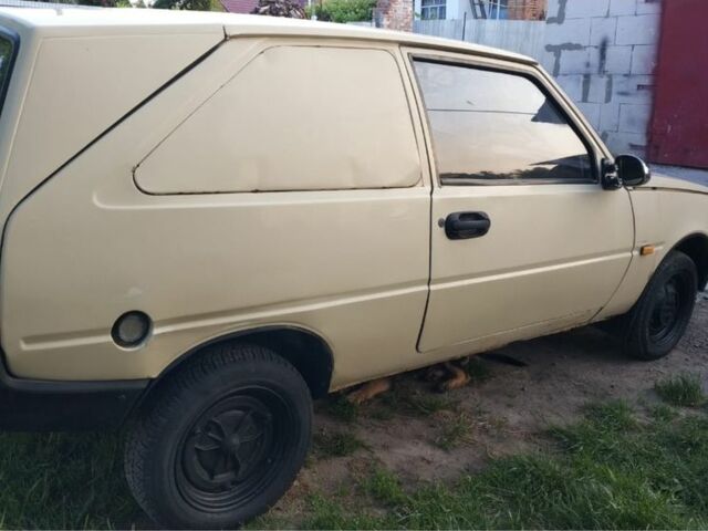 Бежевый ЗАЗ Таврия, объемом двигателя 1.2 л и пробегом 258 тыс. км за 600 $, фото 4 на Automoto.ua