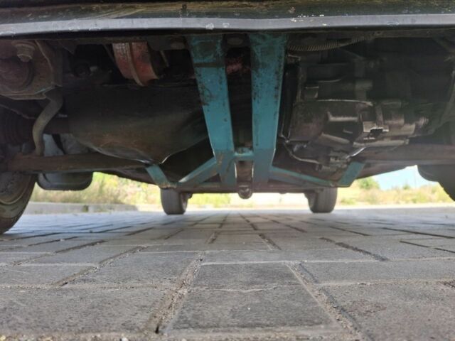 Черный ЗАЗ Таврия, объемом двигателя 1.5 л и пробегом 100 тыс. км за 1100 $, фото 5 на Automoto.ua