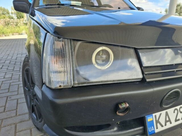 Черный ЗАЗ Таврия, объемом двигателя 1.5 л и пробегом 100 тыс. км за 1100 $, фото 1 на Automoto.ua
