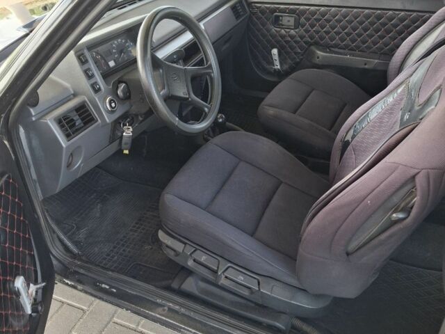 Черный ЗАЗ Таврия, объемом двигателя 1.5 л и пробегом 100 тыс. км за 1100 $, фото 6 на Automoto.ua